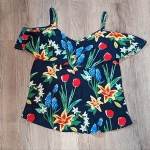 ⭐3/$10⭐7th Ave Design Studio Cold Shoulder Blouse